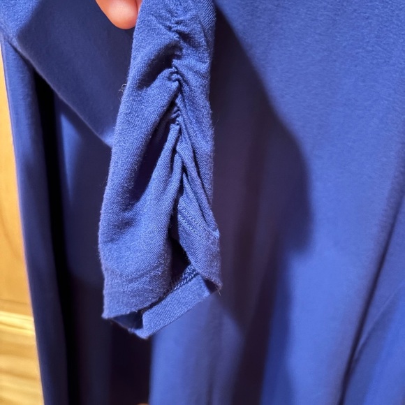 Chico's Blue Asymmetrical handkerchief Hem Top women’s 0 US small - Picture 4 of 8